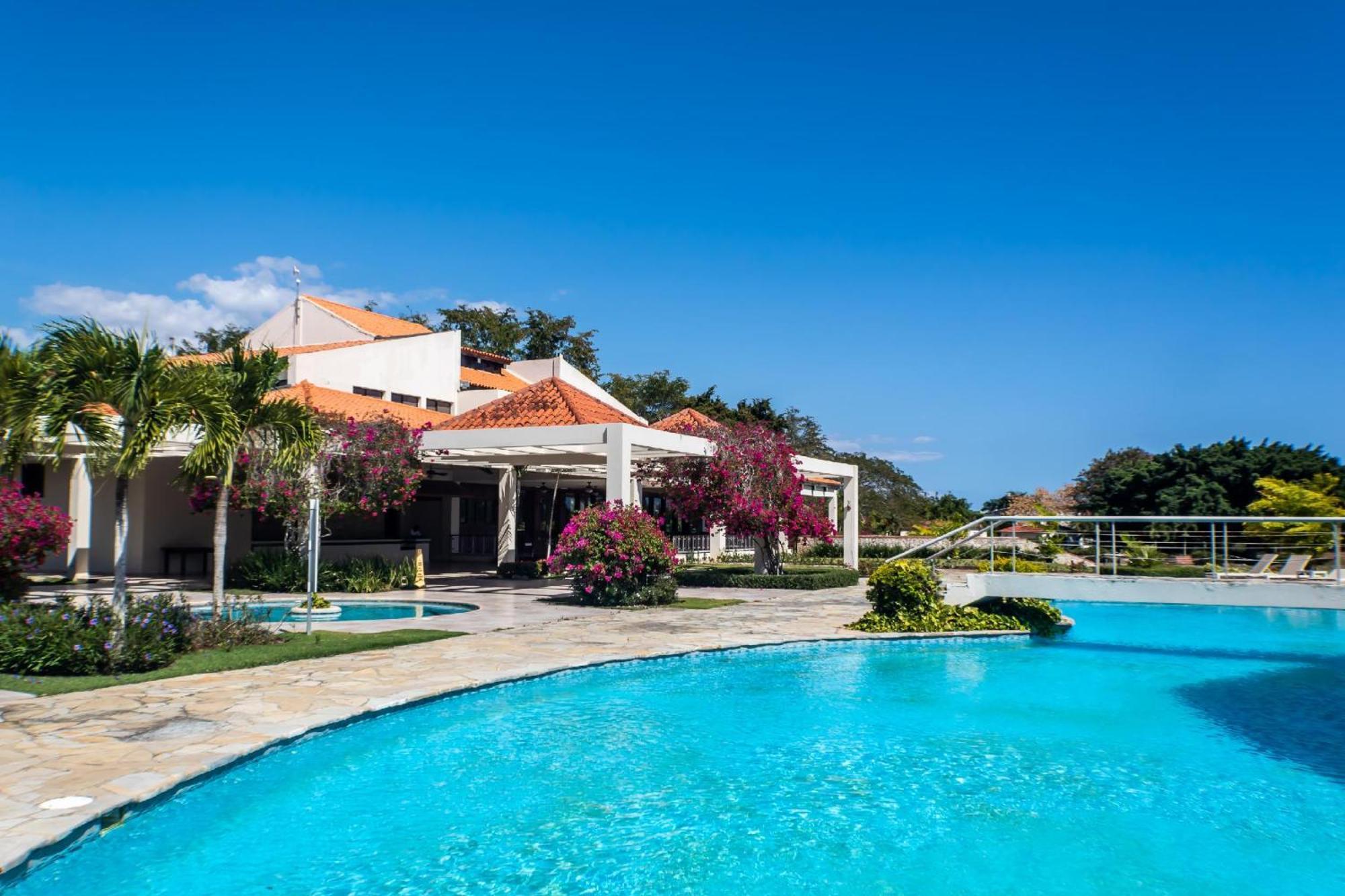 Villa At Metro Country Club With Private Pool San Pedro de Macoris Exterior photo